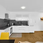 Riverside Luxury With Garage Apartman