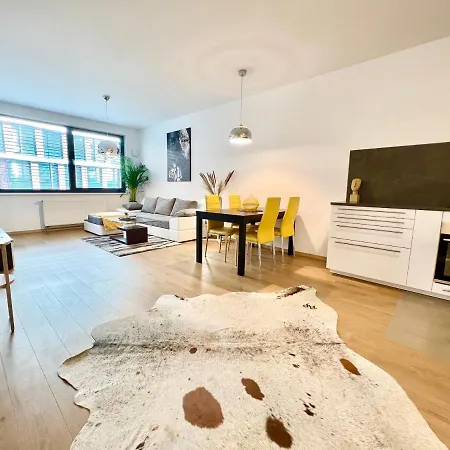 Daire Riverside Luxury *