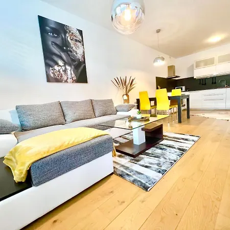 Riverside Luxury *