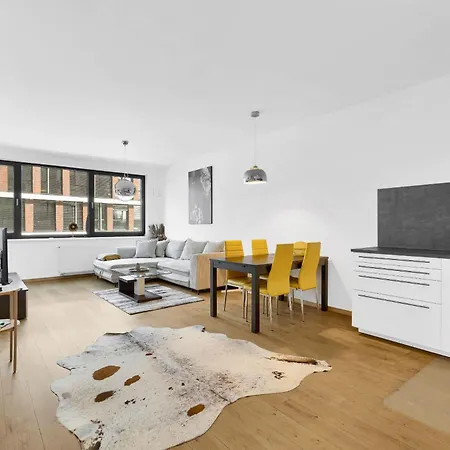 Riverside Luxury With Garage Bratislava