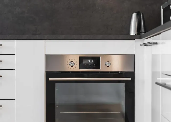 Riverside Luxury With Garage דירה *