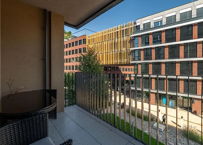 Riverside Luxury With Garage Bratislava